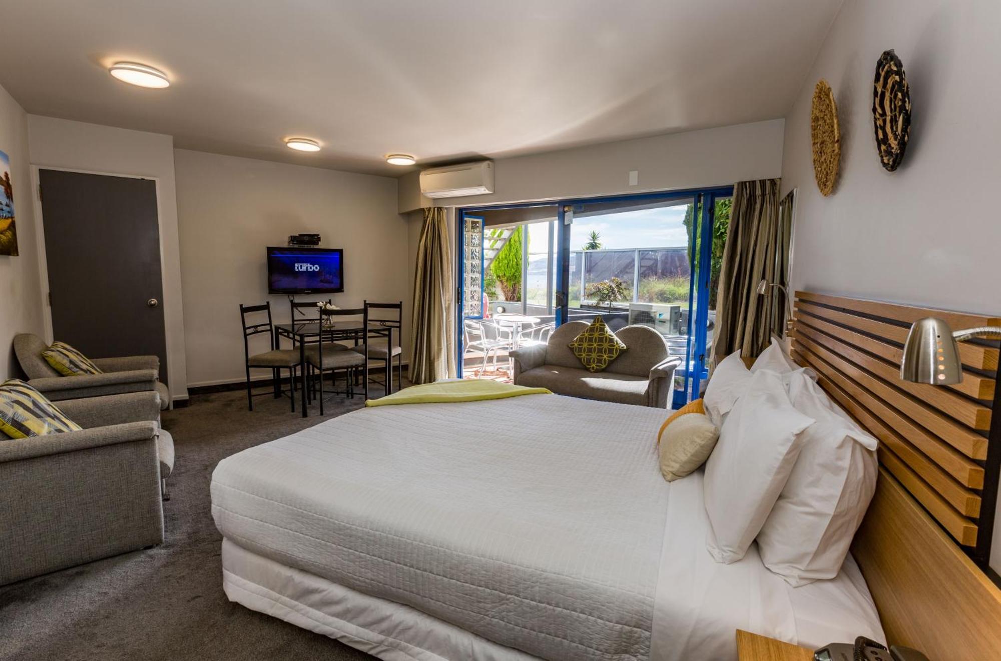 אגם טאופו Clearwater Motor Lodge מראה חיצוני תמונה