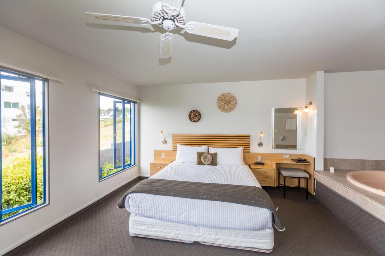 אגם טאופו Clearwater Motor Lodge מראה חיצוני תמונה