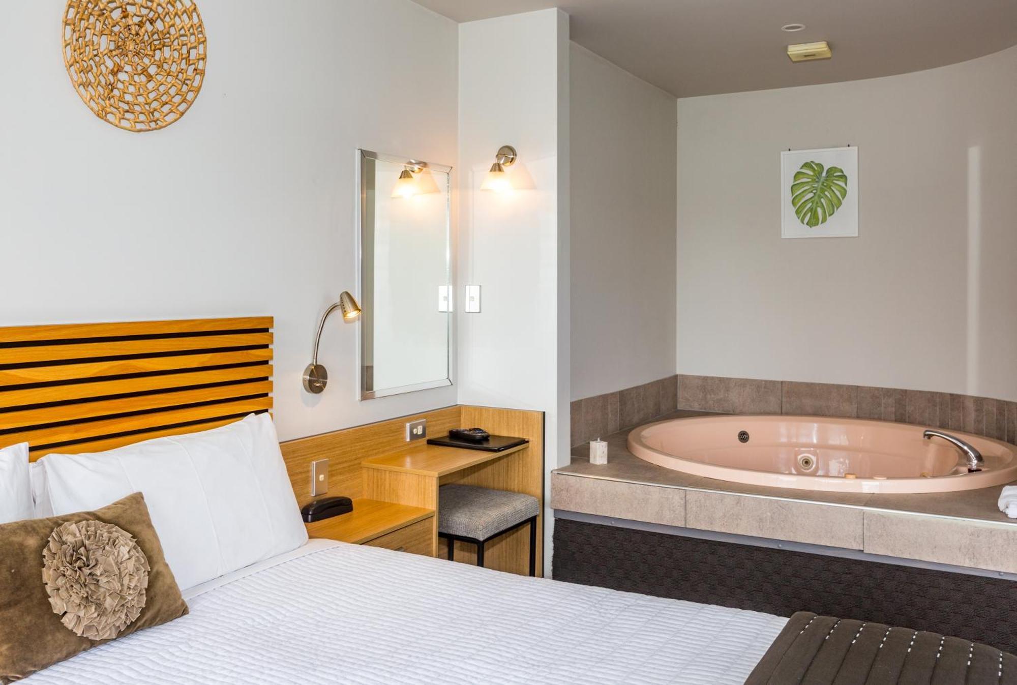 אגם טאופו Clearwater Motor Lodge מראה חיצוני תמונה