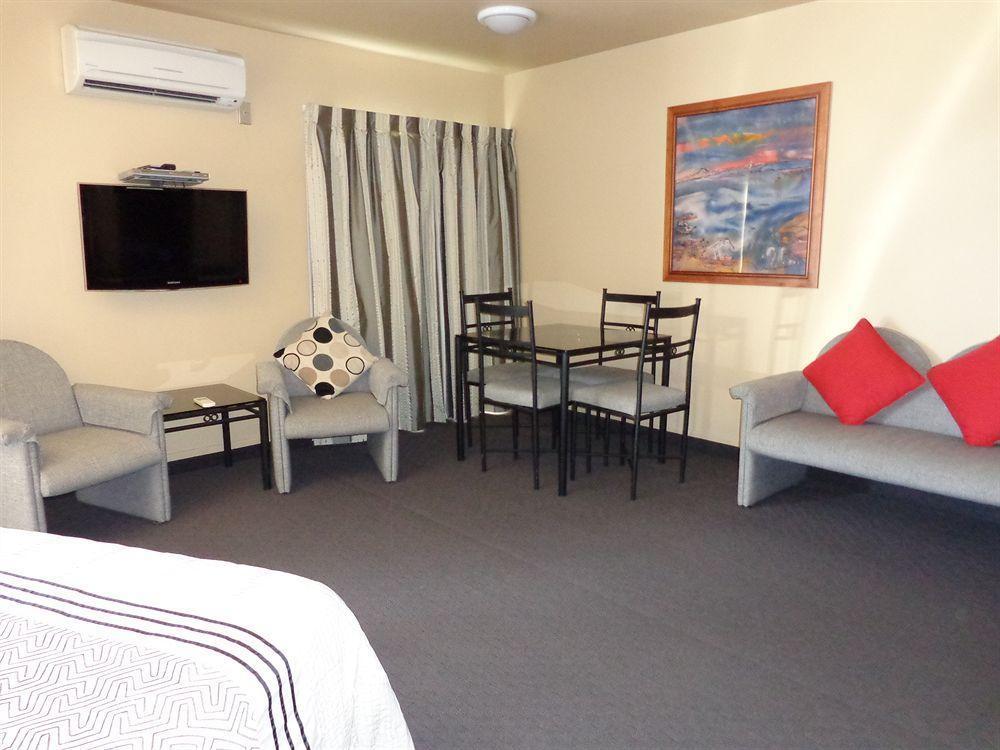 אגם טאופו Clearwater Motor Lodge מראה חיצוני תמונה